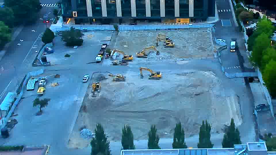 The scene appears stable, with the positioning of equipment and materials holding steady across both views.