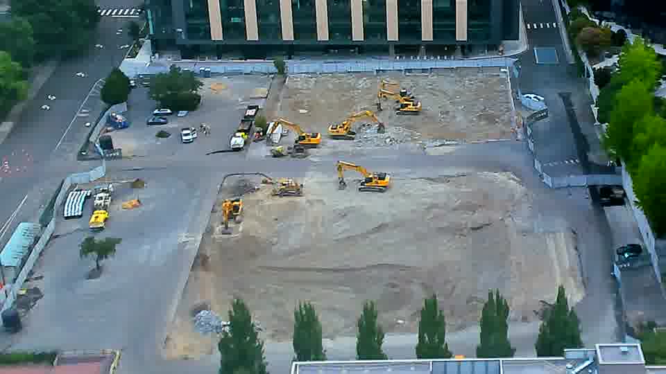 The site’s appearance is remarkably unchanged, though the lighting seems slightly brighter in this view.