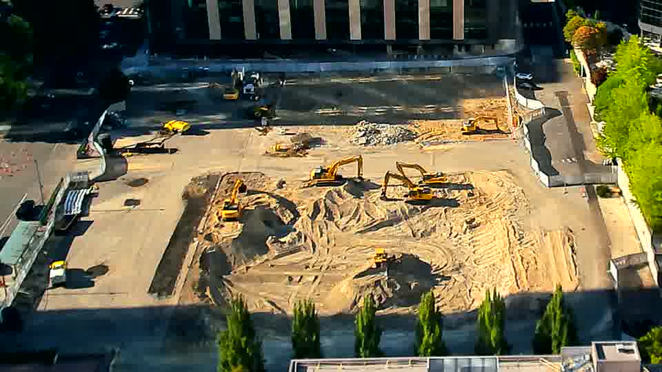 The site appears static, with no discernible movement of equipment or materials in the last quarter of an hour.