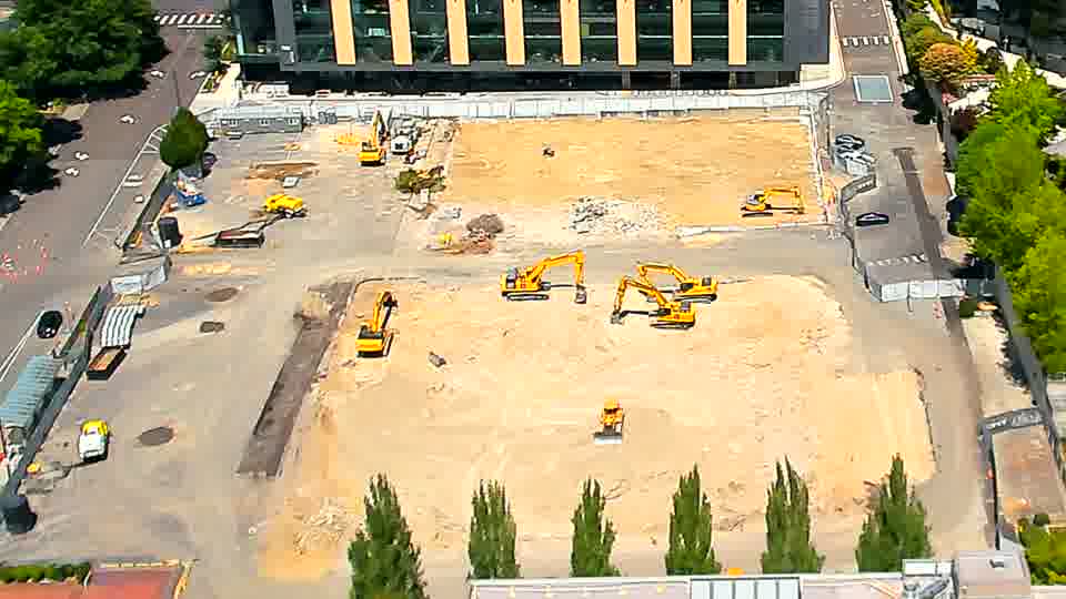 No movementsLPLH movement or changes are visible across the site in this interval.