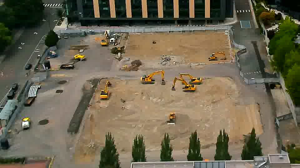 The site maintains its current appearance, showing no visible changes in machine positions or activity over the last fifteen minutes.