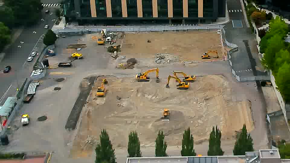 The site remains largely unchanged, with the machines appearing in the same locations as they were fifteen minutes ago.