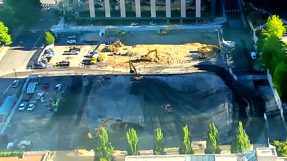 The arrangement of equipment across the site appears stable, with no obvious movements in the last quarter of an hour.
