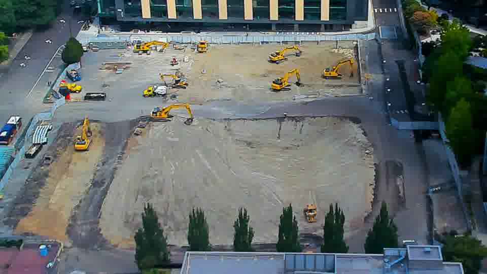 Latest daylight frame from the construction cam