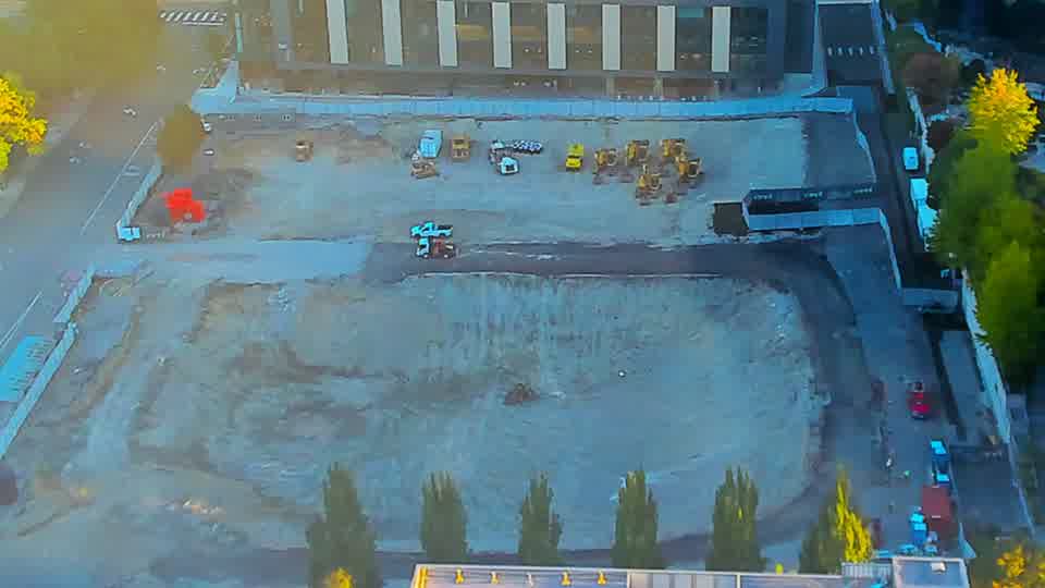 Construction camera frame at 7:15 AM PT. No visible change between these frames.