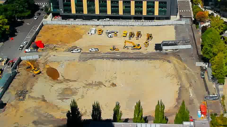 Construction camera frame at 1:30 PM PT. No visible change between these frames.