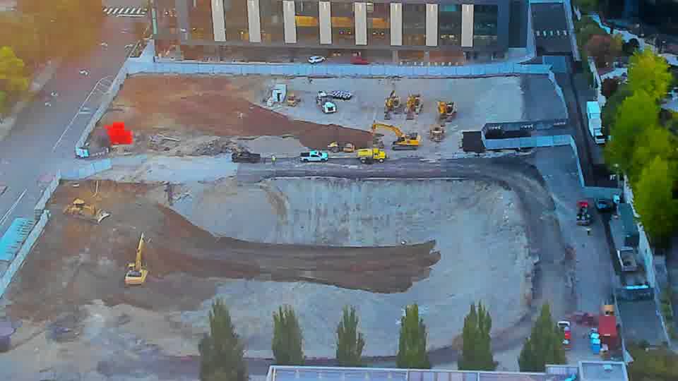 Construction camera frame at 7:00 AM PT. No visible change between these frames.