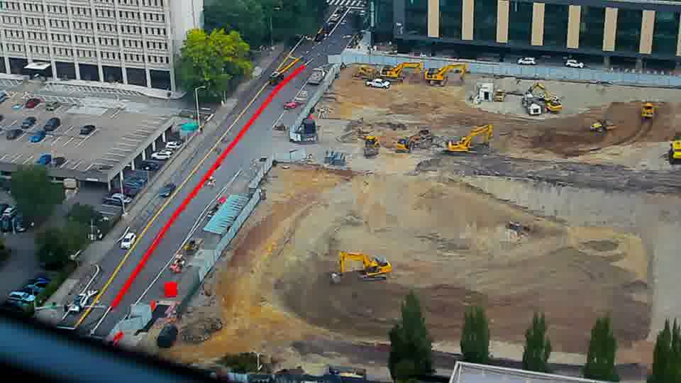 Construction camera frame at 10:00 AM PT. No visible change between these frames.