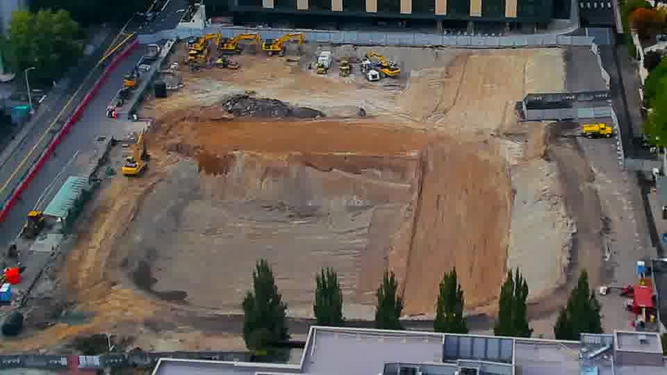 Construction camera frame at 6:00 PM PT. No visible change between these frames.