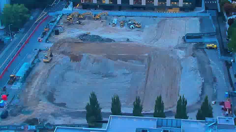 Construction camera frame at 7:15 PM PT. No visible change between these frames.