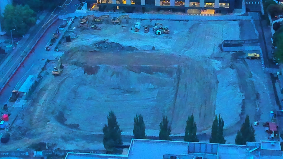 Construction camera frame at 7:30 PM PT. No visible change between these frames.