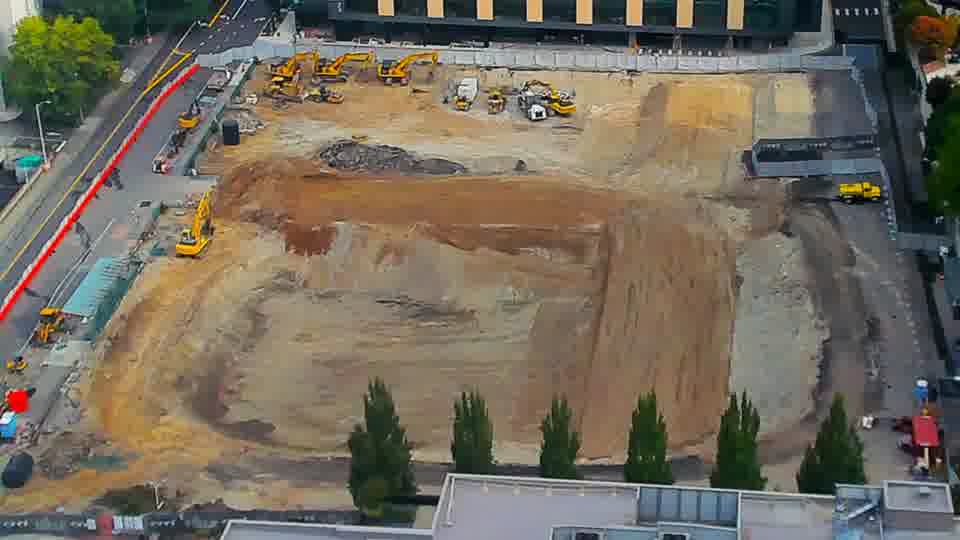 Construction camera frame at 9:30 AM PT. No visible change between these frames.