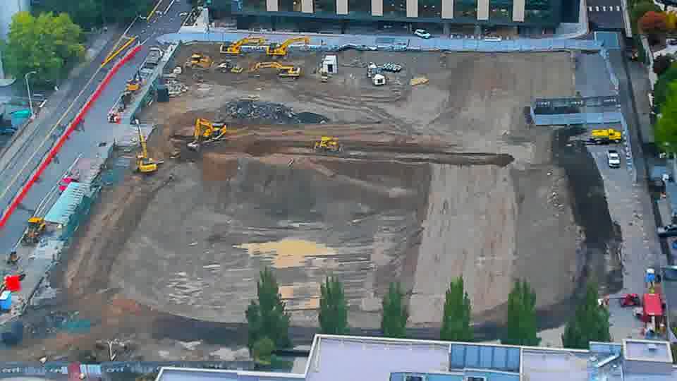 Construction camera frame at 7:15 AM PT. No visible change between these frames.