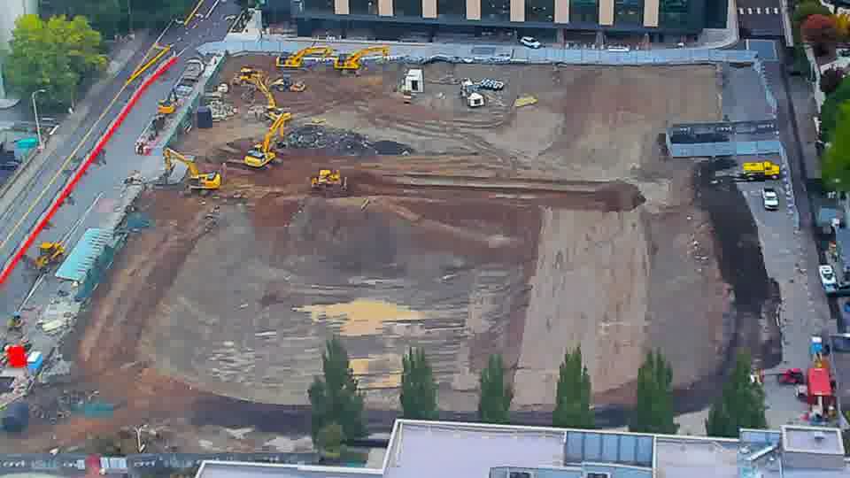 Construction camera frame at 7:30 AM PT. No visible change between these frames.