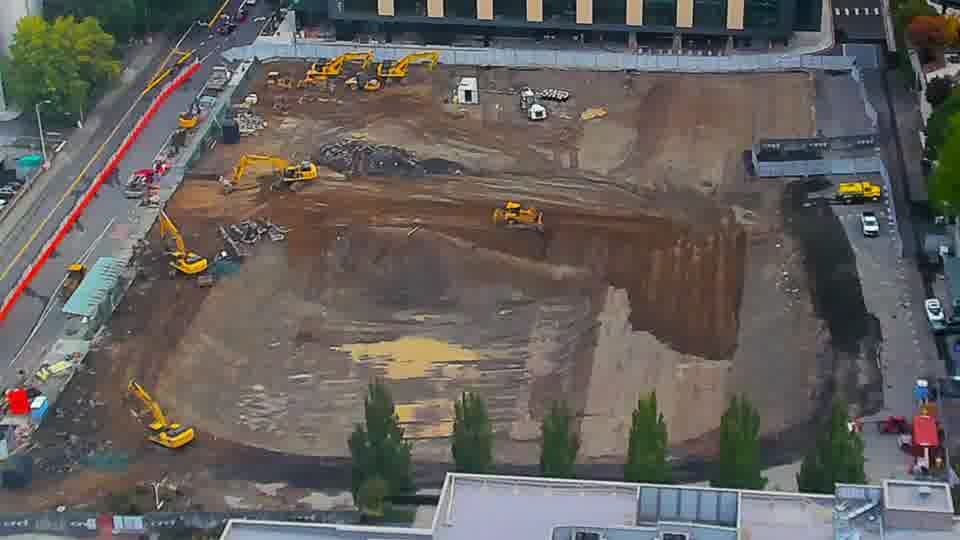 Construction camera frame at 9:00 AM PT. No visible change between these frames.