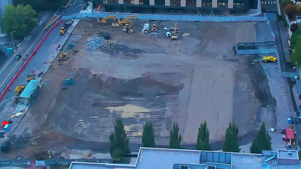 Construction camera frame at 7:00 PM PT. No visible change between these frames.