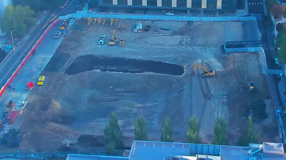 Latest daylight frame from the construction cam