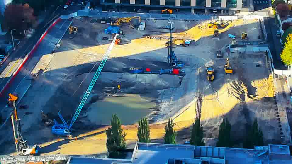Construction camera frame at 4:30 PM PT. No visible change between these frames.