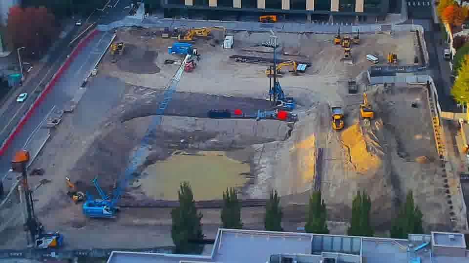 Construction camera frame at 6:00 PM PT. No visible change between these frames.