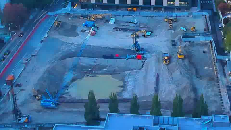 Construction camera frame at 6:30 PM PT. No visible change between these frames.