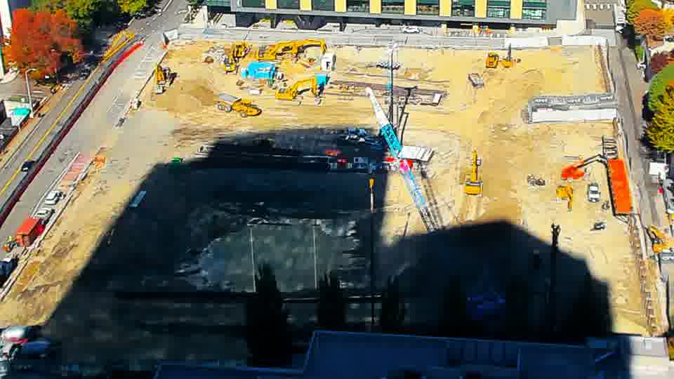 Latest daylight frame from the construction cam