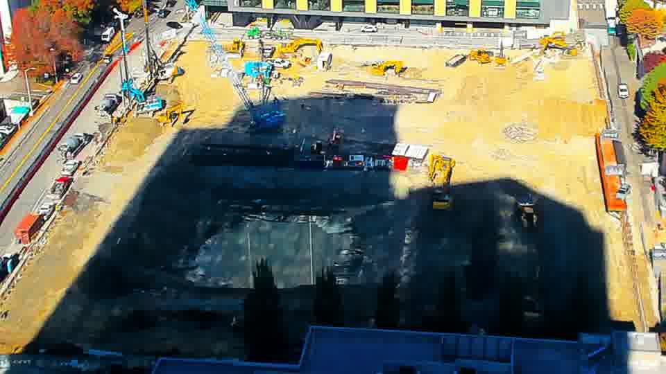Latest daylight frame from the construction cam